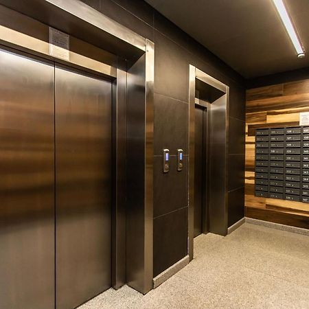 Sky House Premium Apartment In City Center Chişinău Esterno foto